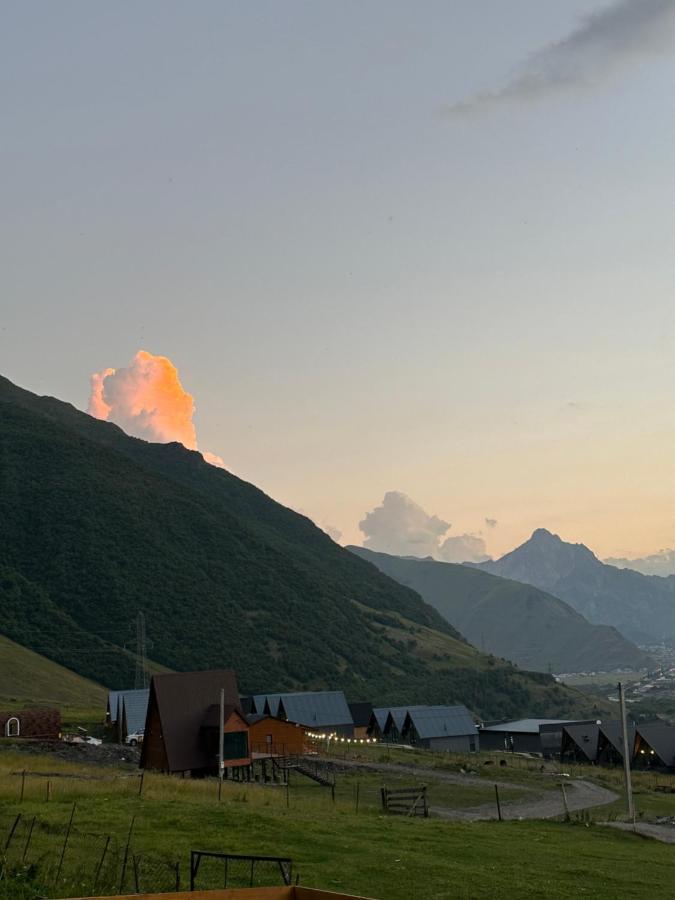 Lonely Mountain Vila Kazbegi Exterior foto