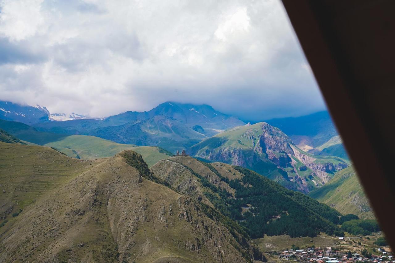 Lonely Mountain Vila Kazbegi Exterior foto